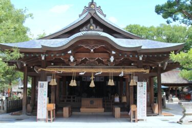 安産祈願で有名な福岡の「宇美八幡宮」の子安石の光景がすごい！